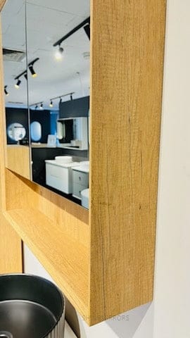 Florencia Natural Oak 3 Door Mirrored Bathroom Shaving Cabinet
